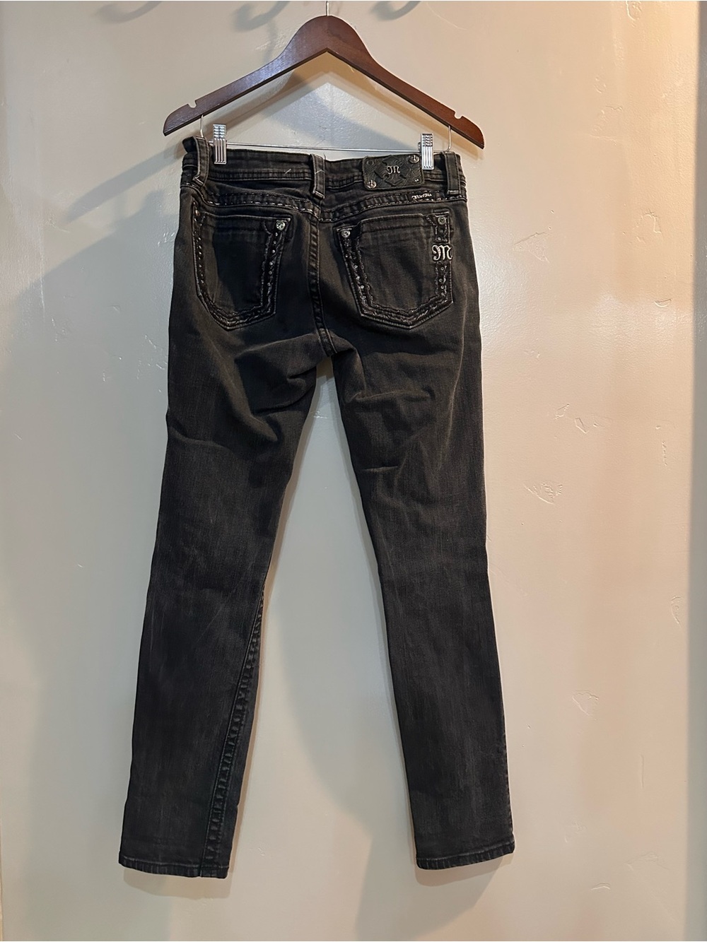 Miss Me Cowboy Cowgirl Black Jeans Denim
size 31